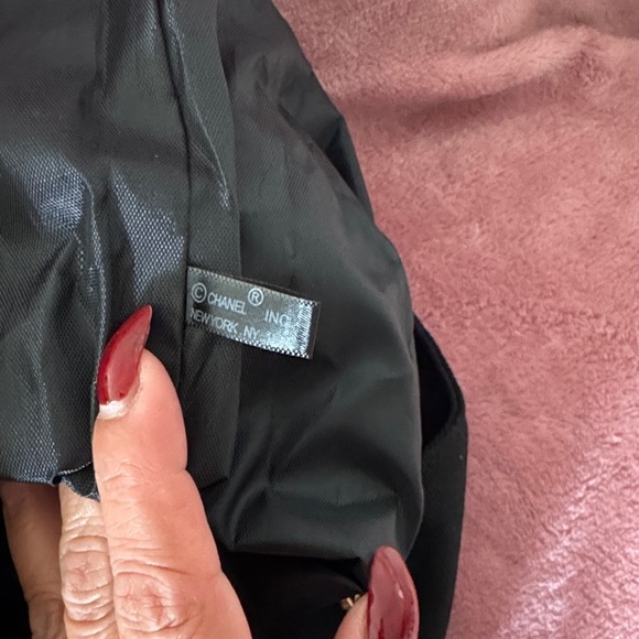 CHANEL Black Tote with Gold Chain Detail - Picture 5 of 5